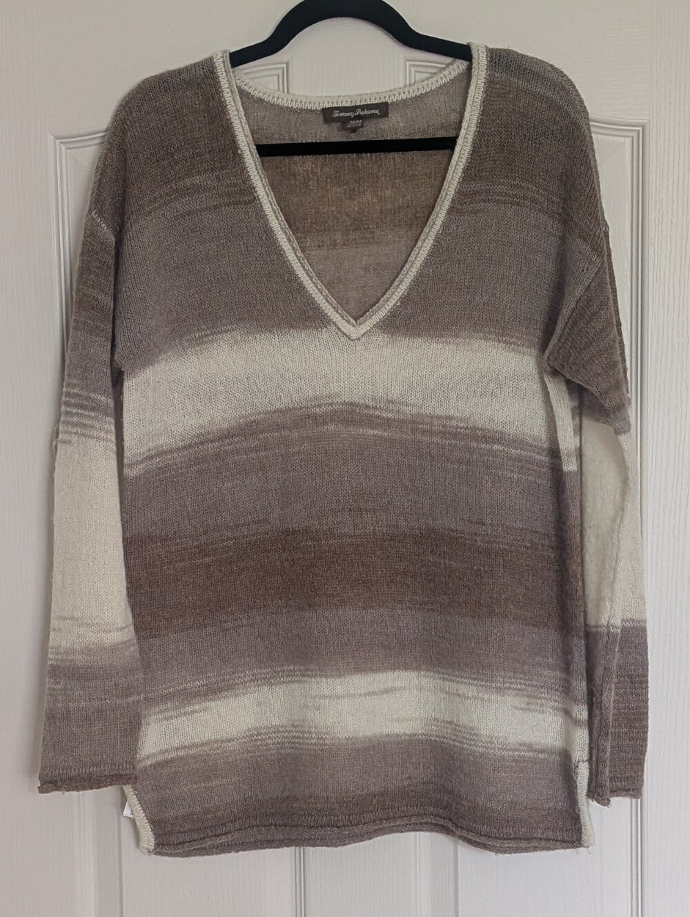 Tommy Bahama Mohair Blend Striped V-Neck Knit Pullover Sweater Medium
